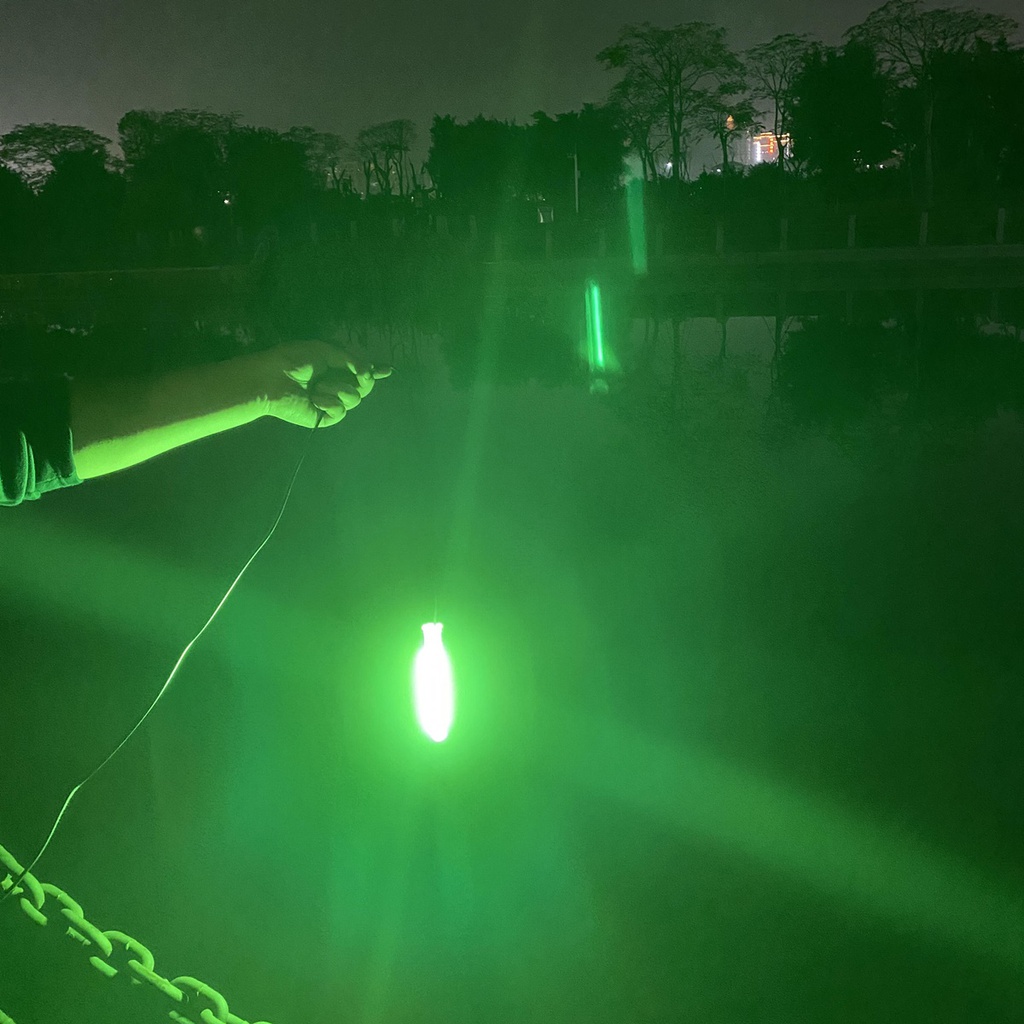 https://www.pylite.com/web/image/product.image/248/image_1024/DC12V%2030W%203500Lumens%20COB%20LED%20Underwater%20Fishing%20Light%20Compact%20Submersible%20Fish%20Finder%20Lamp%20with%205M%20Cable?unique=4d42562